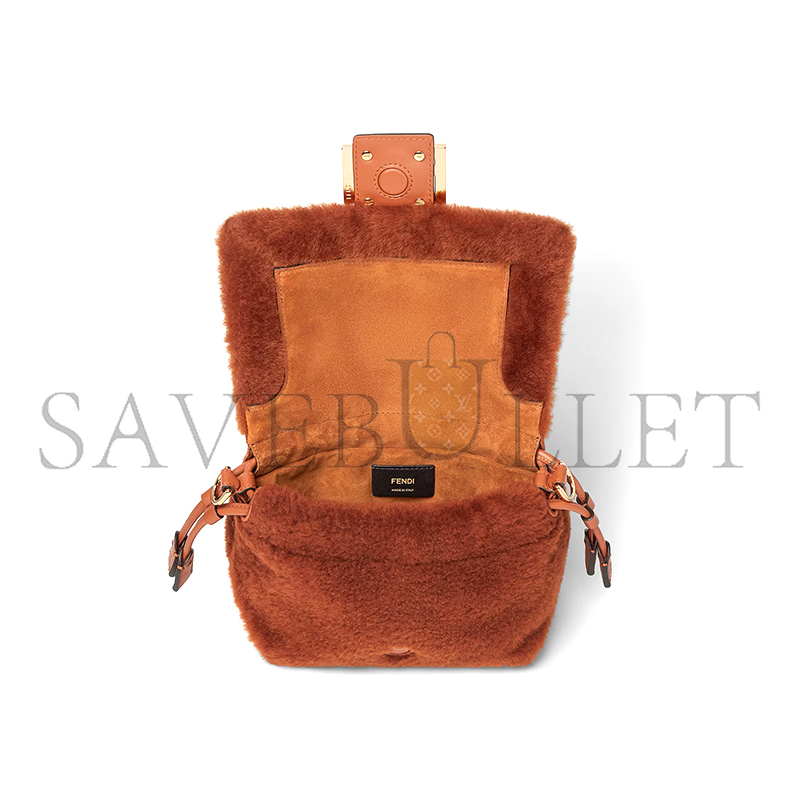 F**di mamma baguette small 8bs105aycuf1c6j (16*13*10cm)